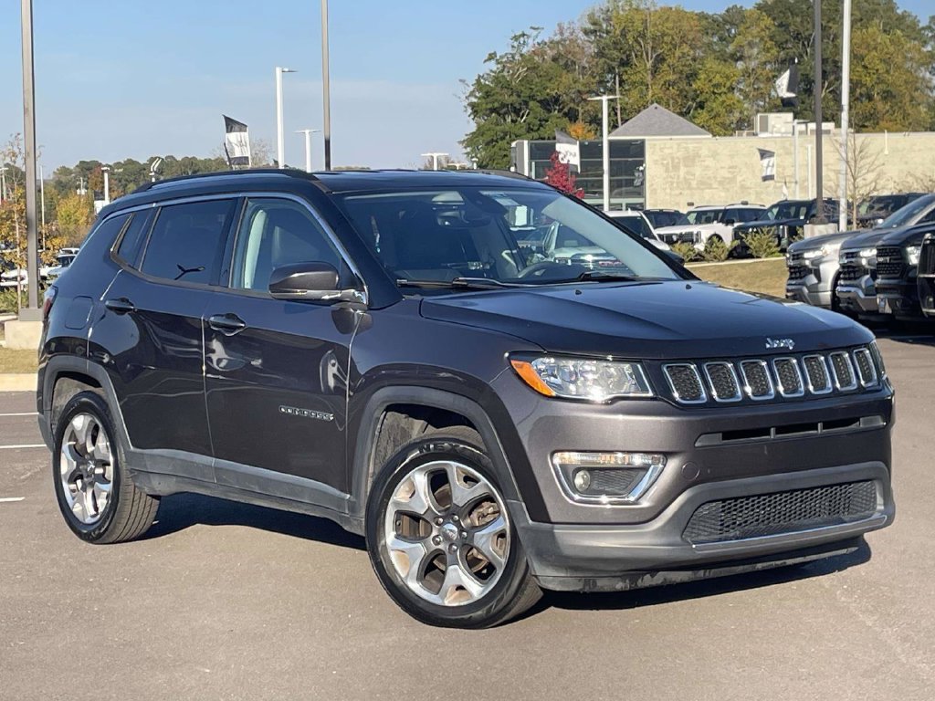 Used 2018 Jeep Compass Limited w/ Safe & Security Group FWD image 1