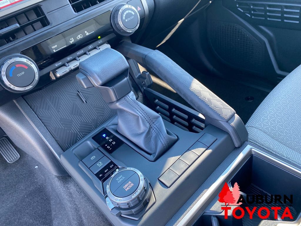 New 2026 Toyota 4Runner SR5 AWD/4WD image 14