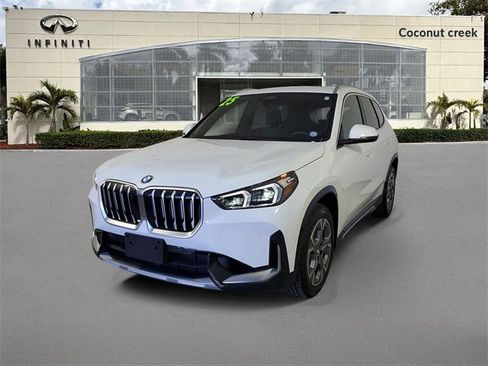 Used 2025 BMW X1 xDrive28i image 2