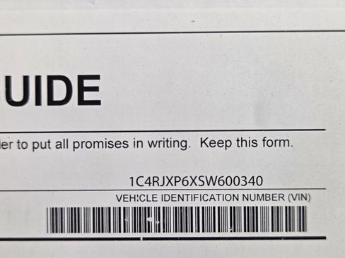 Certified 2025 Jeep Wrangler Sahara w/ Safety Group image 33