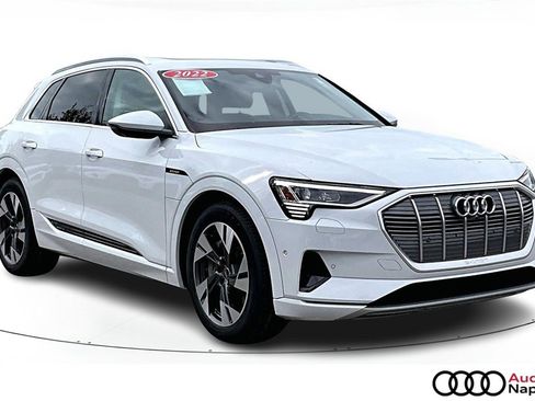 Used 2022 Audi e-tron Premium Plus w/ Premium Plus Package image 1