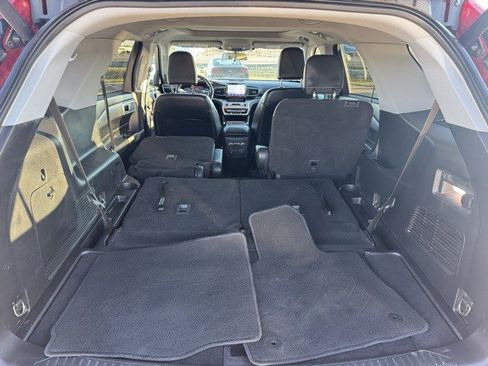 Used 2021 Ford Explorer XLT w/ Equipment Group 202A image 32