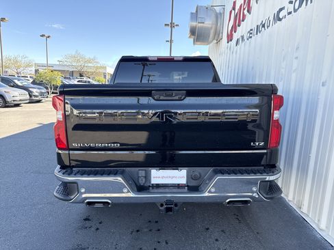 Used 2022 Chevrolet Silverado 1500 LTZ image 11