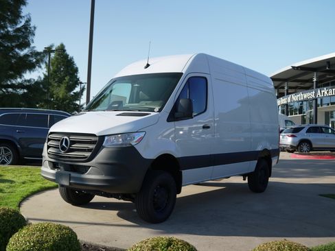 New 2025 Mercedes-Benz Sprinter 2500 image 3