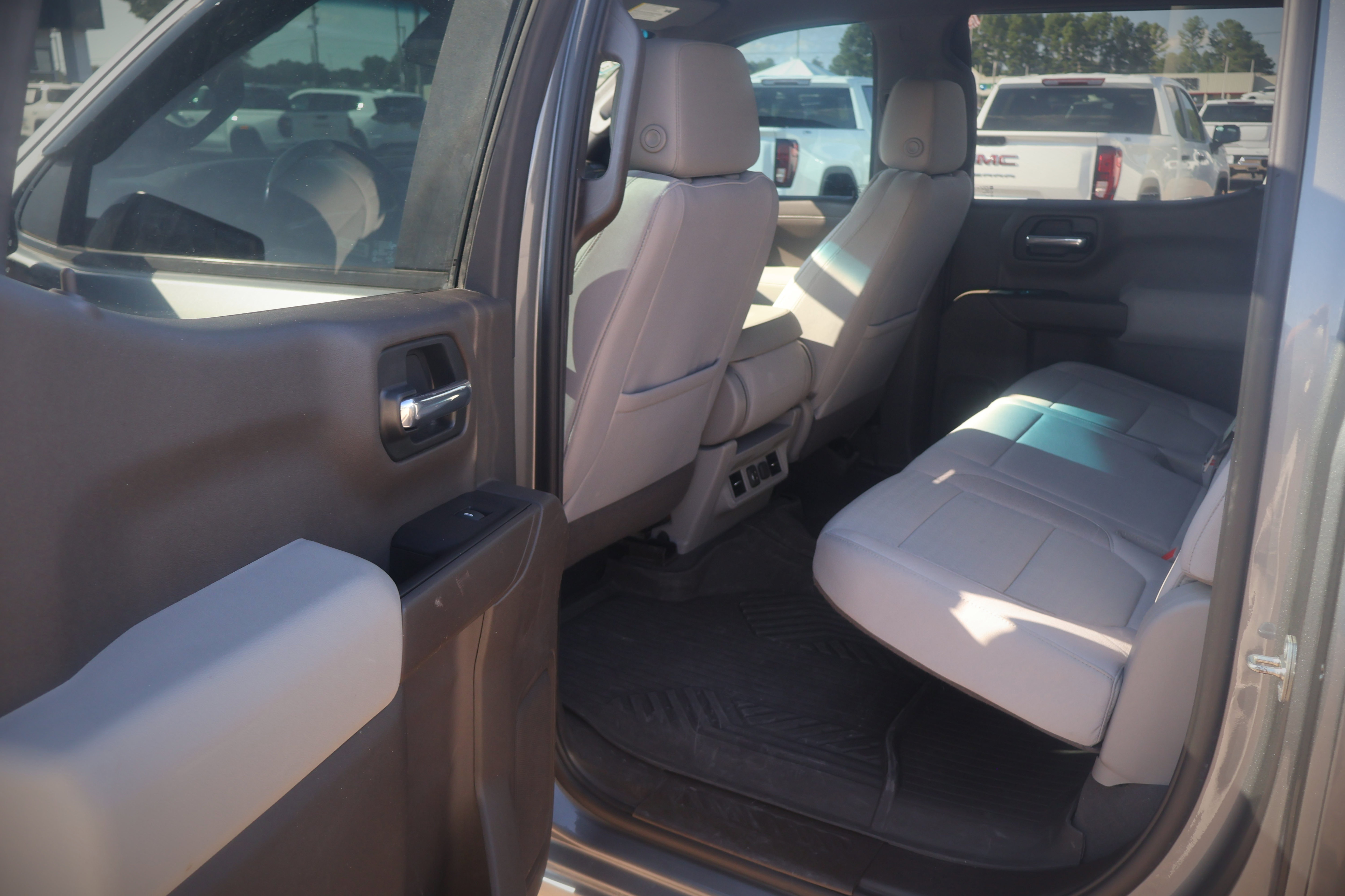 Used 2020 Chevrolet Silverado 1500 LT w/ All-Star Edition AWD/4WD image 16