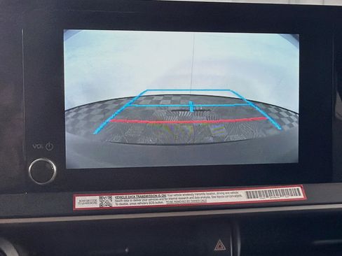 Used 2026 Toyota Prius LE FWD image 21