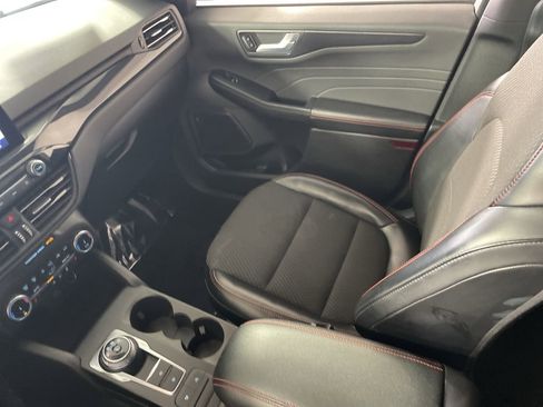 Used 2024 Ford Escape ST-Line image 22
