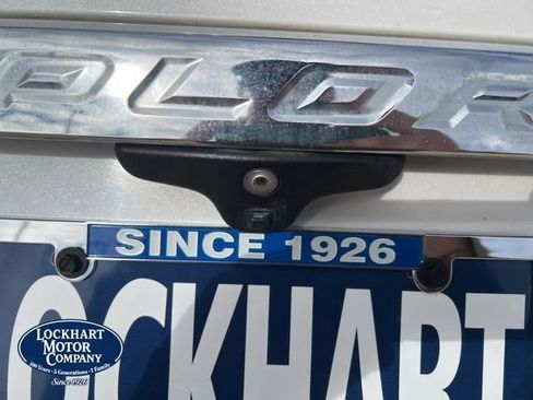 Used 2016 Ford Explorer XLT w/ Equipment Group 202A image 16