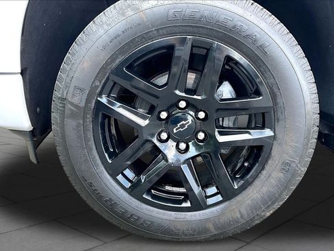 Used 2024 Chevrolet Silverado 1500 RST w/ Protection Package AWD/4WD image 11