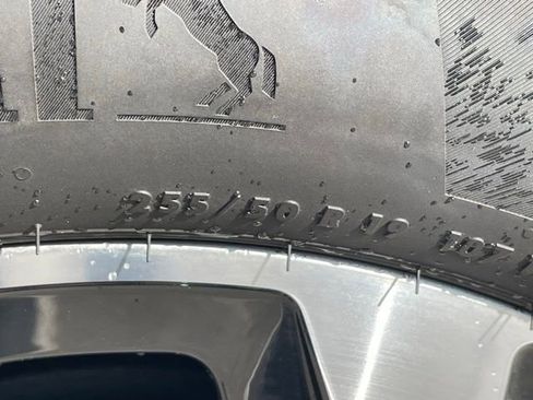 Used 2023 Volkswagen ID.4 Pro image 7