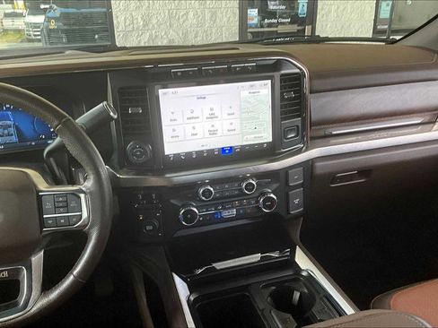 Used 2023 Ford F450 King Ranch w/ Chrome Package image 6