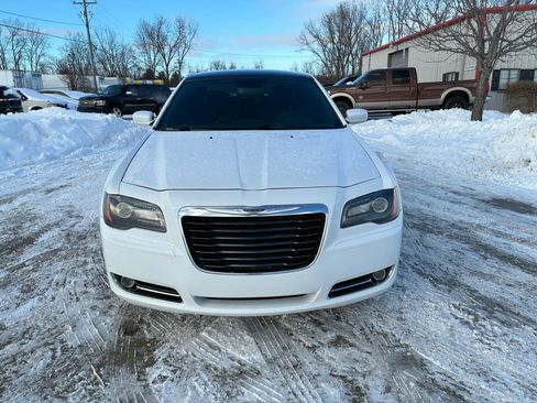 Used 2013 Chrysler 300 S image 2
