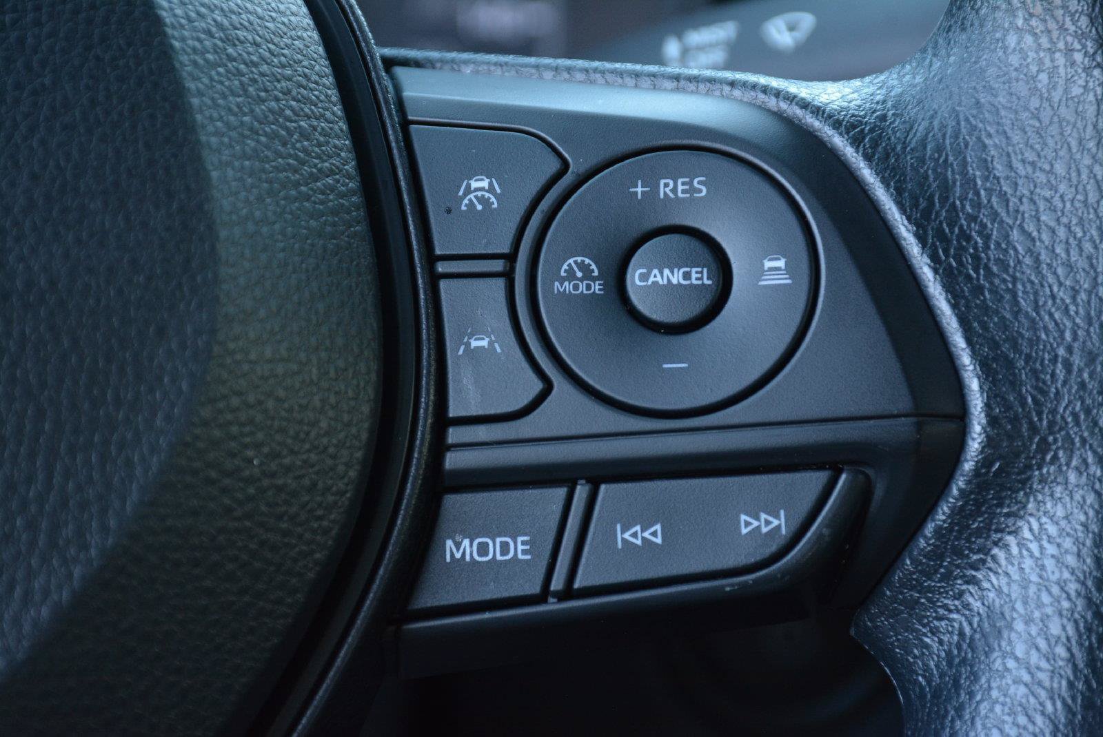 Used 2024 Toyota Corolla Cross AWD Hybrid image 25