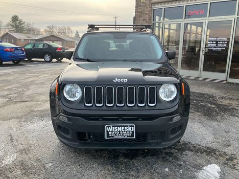 Used 2017 Jeep Renegade Sport w/ Power & Air Group image 8