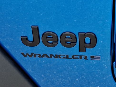 Used 2024 Jeep Wrangler Unlimited Sport AWD/4WD image 29