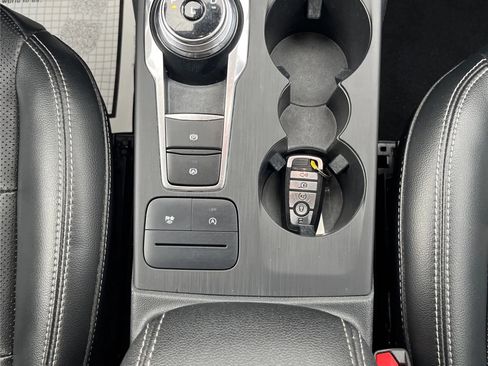 Used 2021 Ford Escape SEL AWD/4WD image 17