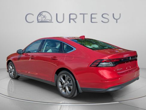 Certified 2023 Honda Accord EX image 5