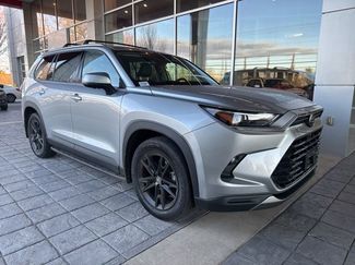 Used 2024 Toyota Grand Highlander Limited video 2