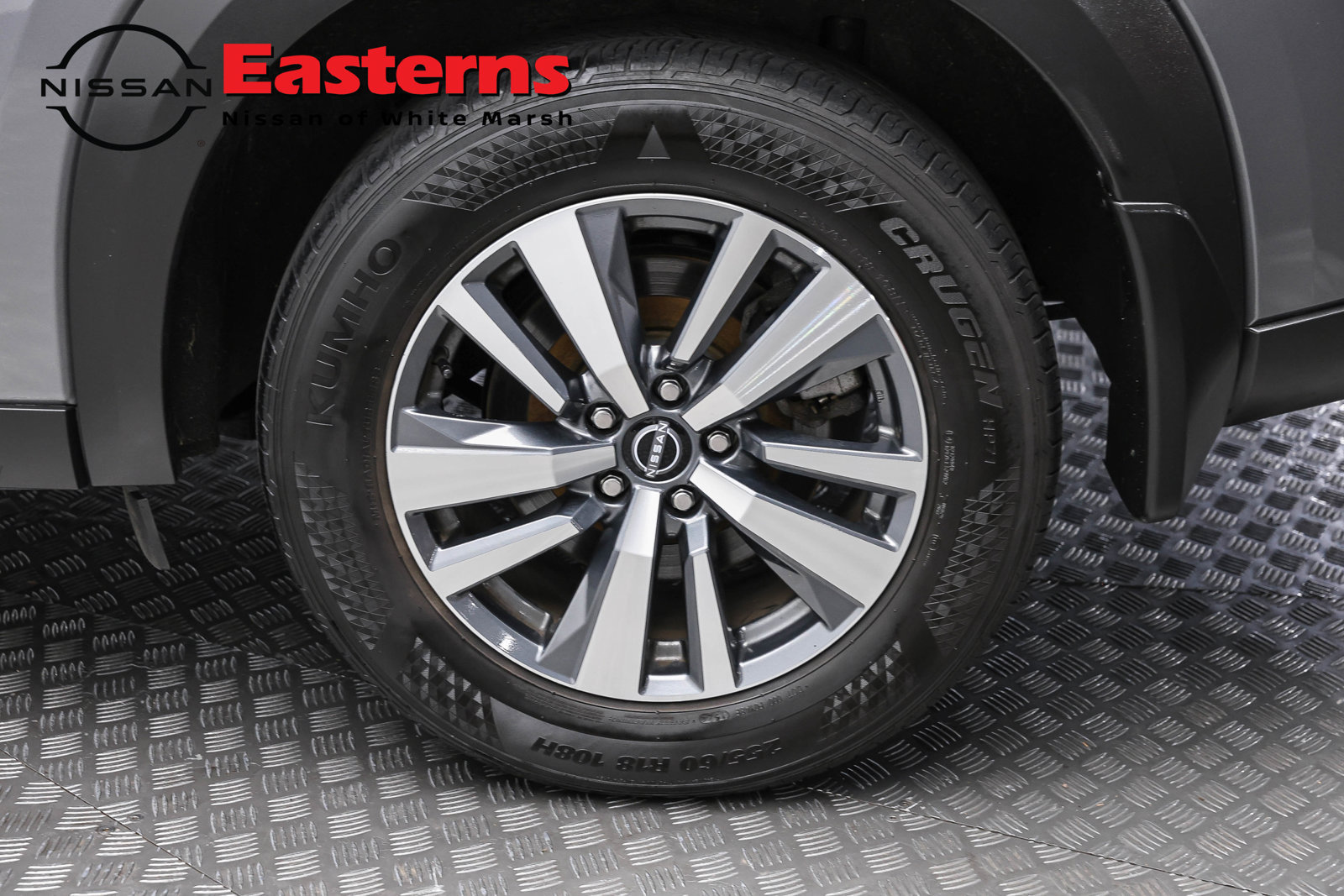Used 2024 Nissan Pathfinder SL AWD/4WD image 8