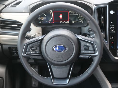 Used 2025 Subaru Forester Limited image 17