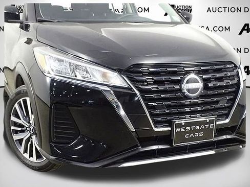 Used 2024 Nissan Kicks SV image 38