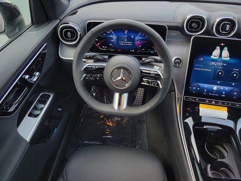 Used 2026 Mercedes-Benz GLC 300 GLC 300 image 12