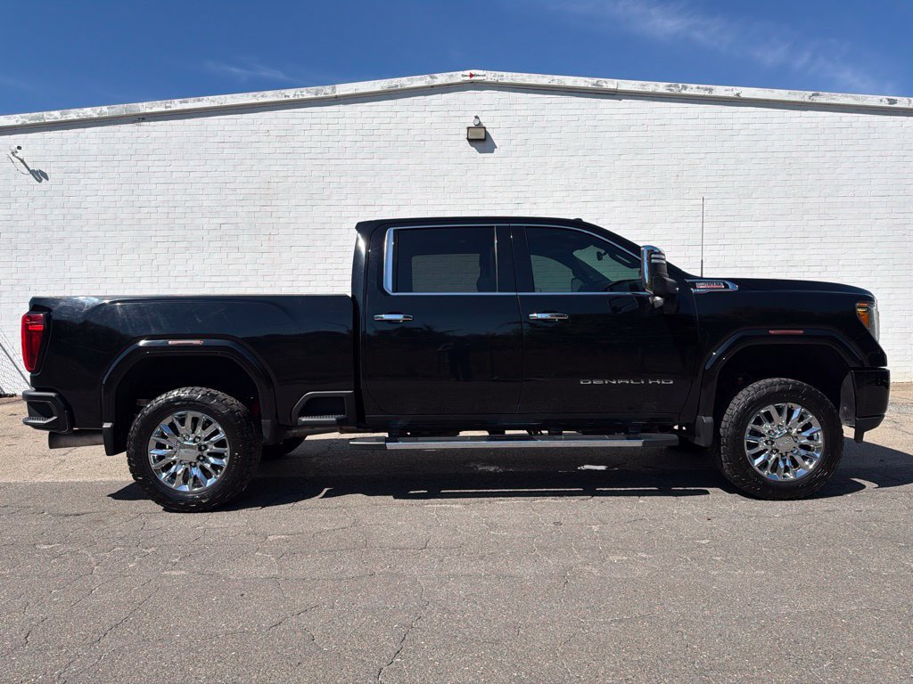 Used 2022 GMC Sierra 2500 Denali w/ Denali Ultimate Package AWD/4WD image 1