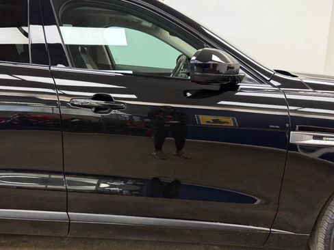 Used 2017 Jaguar F-PACE R-Sport image 18