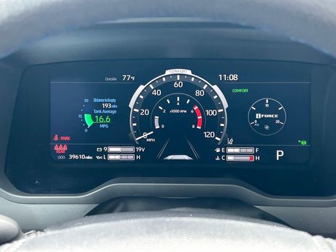 Used 2023 Toyota Tundra Platinum w/ Advanced Package AWD/4WD image 45