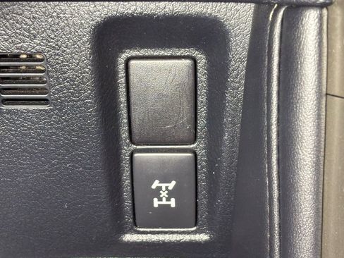 Used 2016 Lexus GX 460 image 34