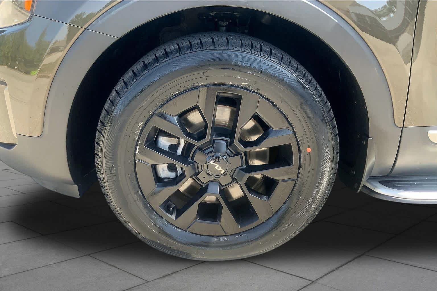 Used 2023 Kia Telluride SX Prestige X-Pro AWD/4WD image 10