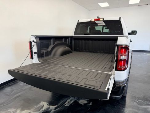 New 2026 RAM 1500 Big Horn AWD/4WD image 8