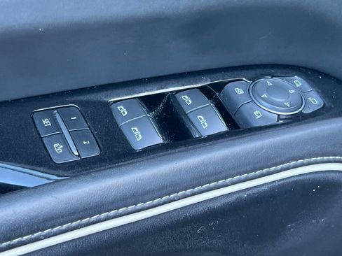 Used 2021 Cadillac Escalade Premium Luxury Platinum AWD/4WD image 12
