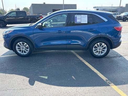 Used 2022 Ford Escape SE w/ Cold Weather Package AWD/4WD image 14