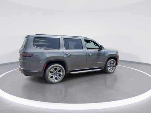Used 2024 Jeep Wagoneer Series II w/ Flexible Seating Group RWD image 8