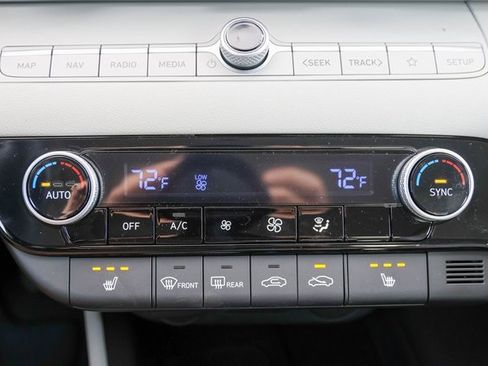 New 2026 Hyundai Elantra Limited image 20