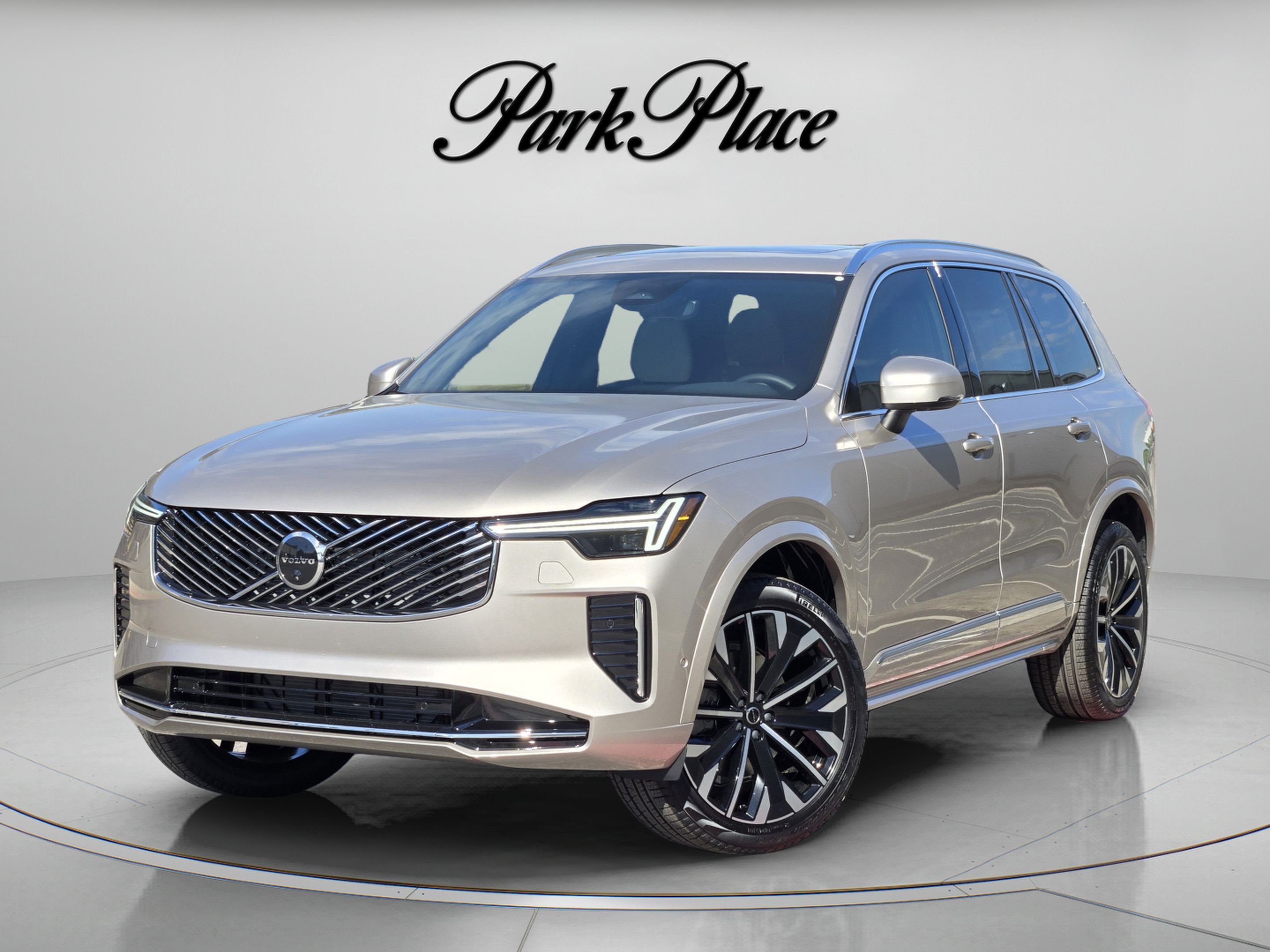 Used 2026 Volvo XC90 B6 Plus w/ Protection Package Premier AWD/4WD image 1