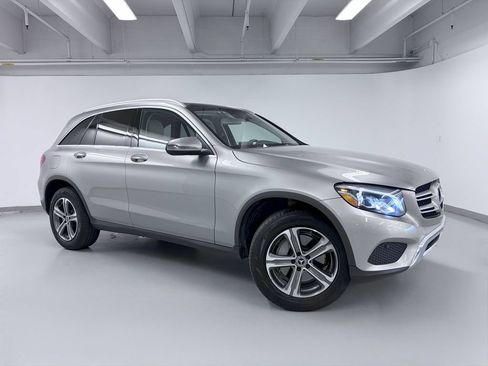 Used 2019 Mercedes-Benz GLC 300 image 8