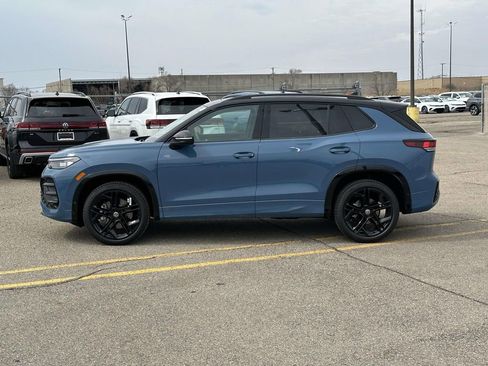 New 2026 Volkswagen Tiguan SE R-Line AWD/4WD image 2