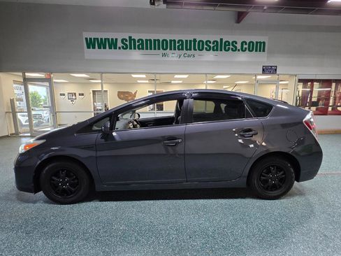 Used 2012 Toyota Prius Four FWD image 11