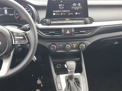 Certified 2024 Kia Forte LXS w/ LXS Technology Package image 12