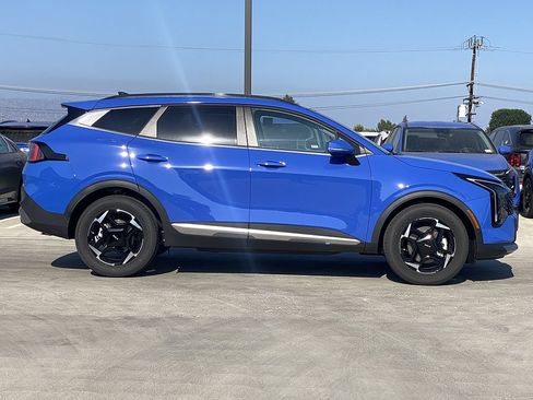 New 2026 Kia Sportage EX FWD image 2
