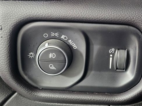 Used 2024 RAM 2500 Big Horn image 23