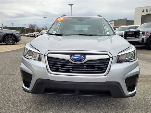 Used 2019 Subaru Forester Premium image 2
