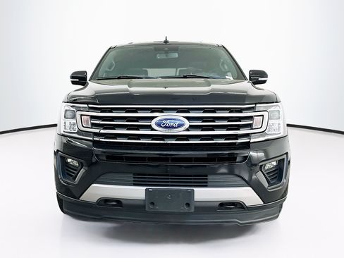 Used 2020 Ford Expedition XLT w/ Equipment Group 202A AWD/4WD image 2