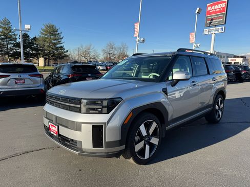 Used 2024 Hyundai Santa Fe Limited image 17