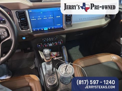 Used 2023 Ford Bronco Outer Banks image 10