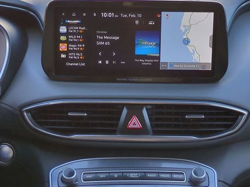 Used 2023 Hyundai Santa Fe Limited image 17