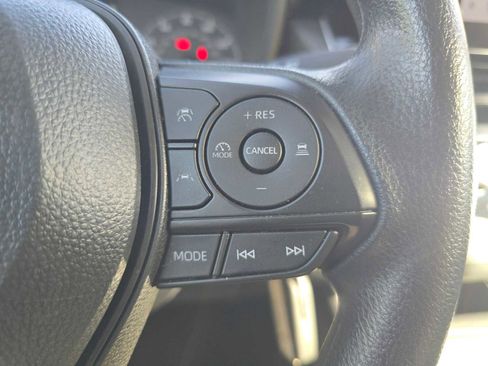 Certified 2025 Toyota Corolla LE image 30