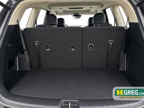 Used 2025 Kia Telluride S FWD image 18